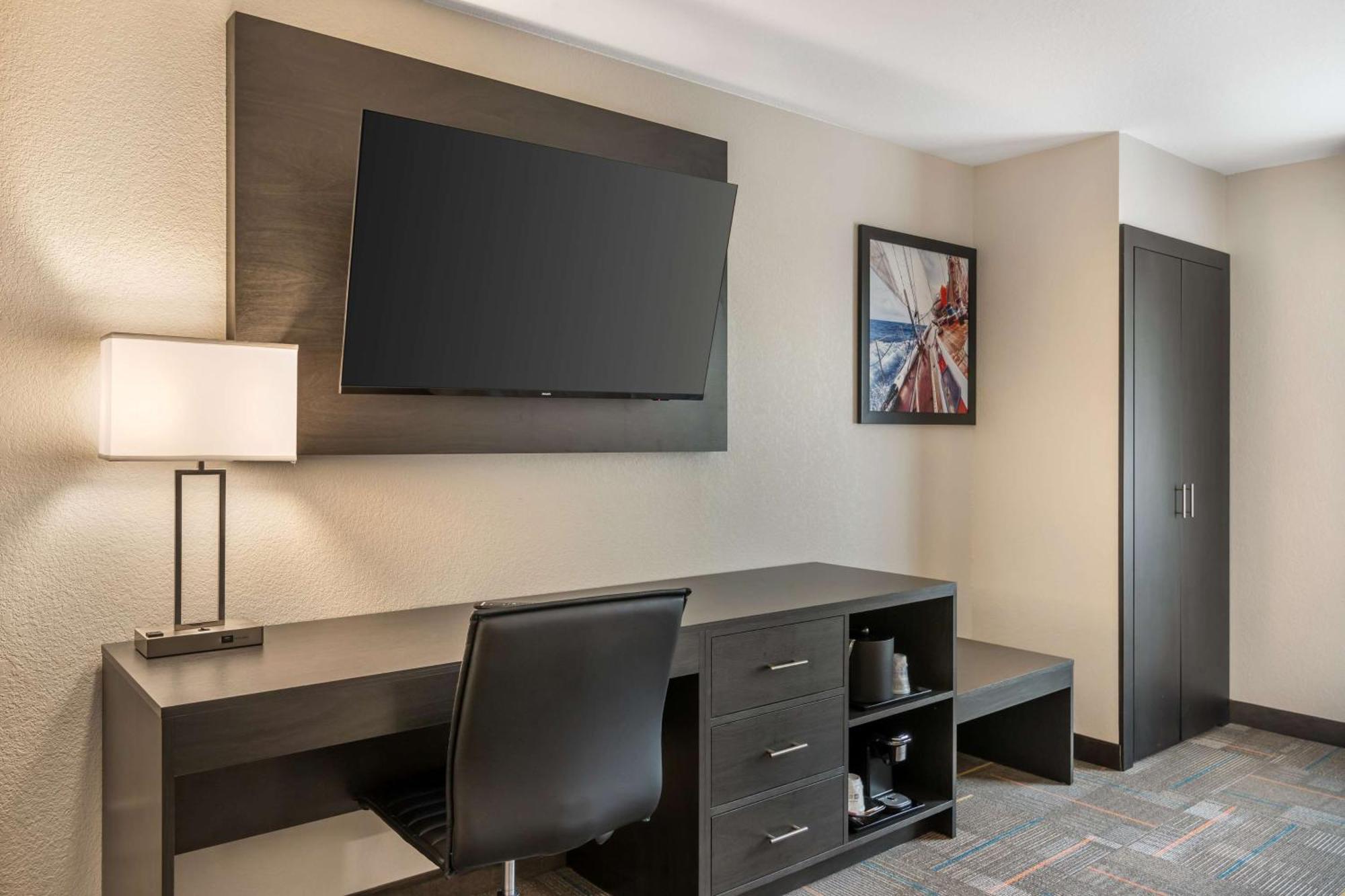 Best Western Plus Bluffton/Hilton Head Hotel Buitenkant foto