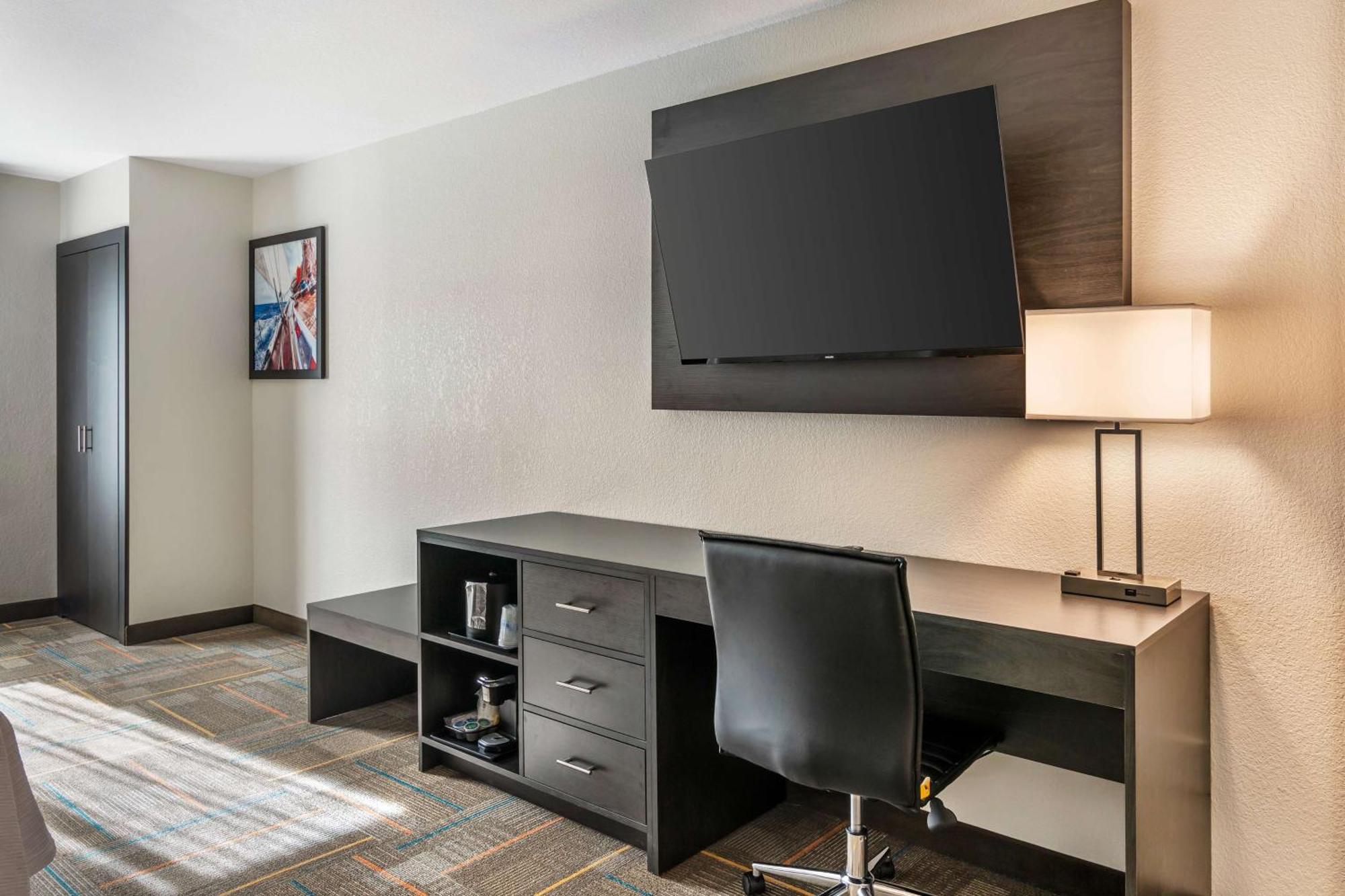 Best Western Plus Bluffton/Hilton Head Hotel Buitenkant foto
